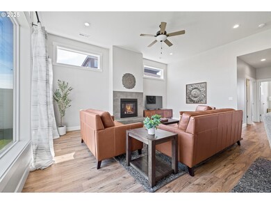 833 E Autumn Ave, Hermiston, OR 97838 - photo 3