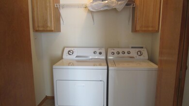 WAsher and Dryer stay