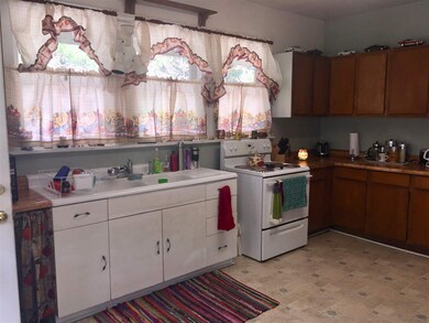 5302 Hazel St, Dunsmuir, CA 96025 - photo 4