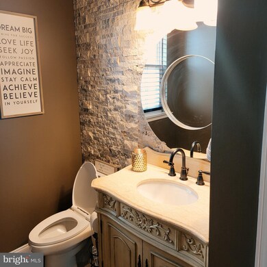 1404 Ellis Woods Rd, Pottstown, PA 19465 - photo 3