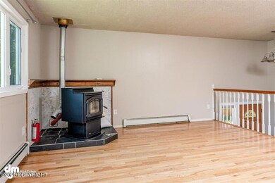 03-Living Room_MAX9372-Edit
