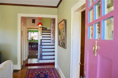 Entry - 934 Franklin St. Winston Salem, NC 27101