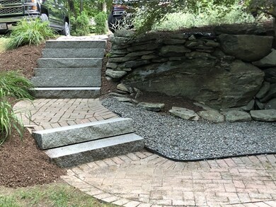 161 Walnut St, Shrewsbury, MA 01545 - photo 3