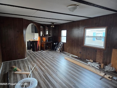 21 Quiet Cove, Jenkins Township, PA 18640 - photo 3