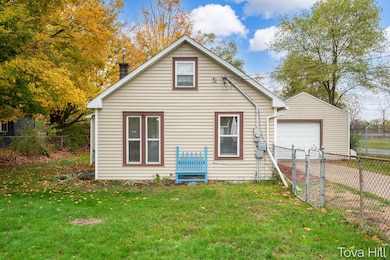 2-web-or-mls-192 Dix St-2