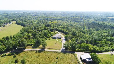 371 Votaw Rd, Harrodsburg, KY 40330 - photo 2