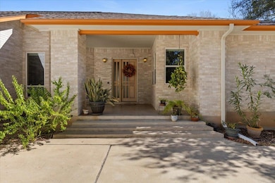 204 Kahana Ln, Bastrop, TX 78602 - photo 2