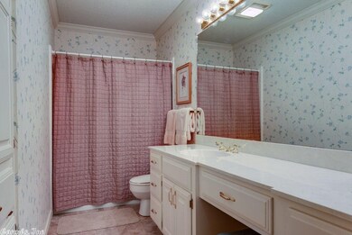 915 Clear Creek Dr, Texarkana, TX 75503 - photo 4