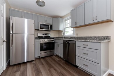 89 Cannongate III unit 89, Nashua, NH 03063 - photo 6