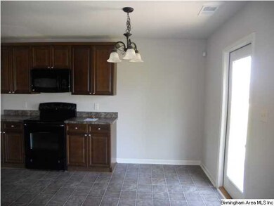 Kitchen Eat-in Area