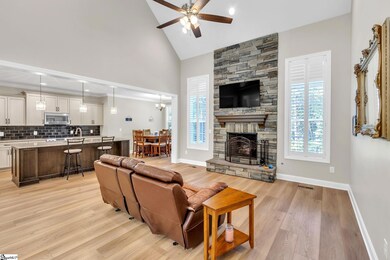 257 N Barton Rd, Taylors, SC 29687 - photo 4