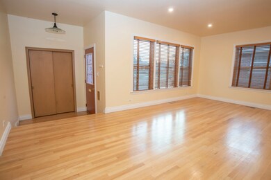 10318 Milford St, Westchester, IL 60154 - photo 4