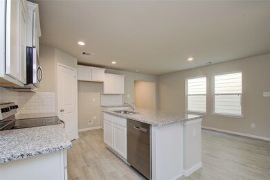 8202 Westcott St, Houston, TX 77016 - photo 2