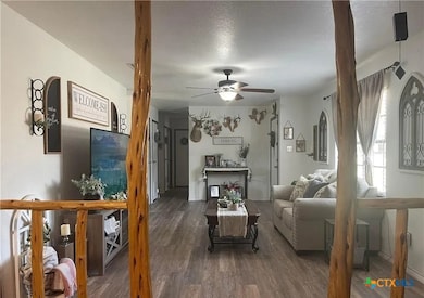 614 Elizabeth St, Troy, TX 76579 - photo 3