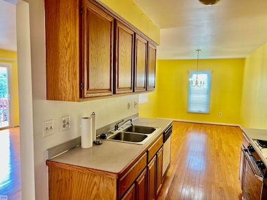 37466 Stonegate Cir unit 116, Clinton Township, MI 48036 - photo 7