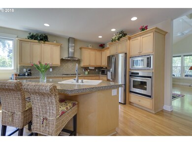 10450 SW 137th Place, Beaverton, OR 97008 - photo 5