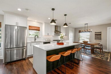 648 Springhill Ct, Hurst, TX 76054 - photo 5