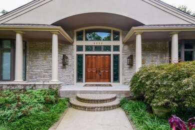 004-Front_Entrance-2100994-large