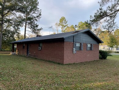 1121 Cypress St, Ambrose, GA 31512 - photo 3