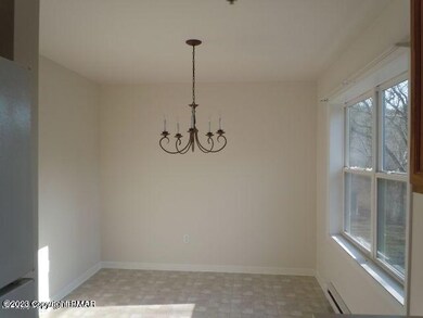115 Balliet Ct unit 2, Saylorsburg, PA 18353 - photo 4