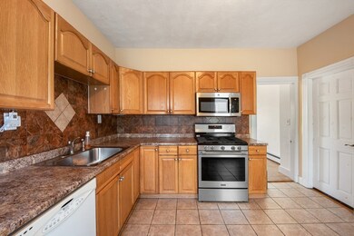 17 Jones St unit 3, Everett, MA 02149 - photo 5