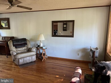 1356 N 5th St, Perkasie, PA 18944 - photo 3