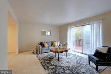 10604 High Beam Ct, Columbia, MD 21044 - photo 5