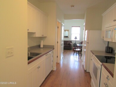 710 Boundary St unit 2b, Beaufort, SC 29902 - photo 3