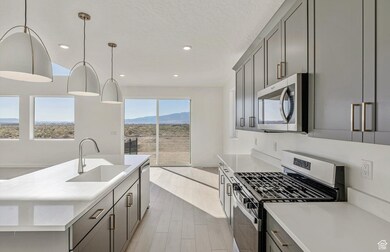 4965 N Topaz Dr unit 302, Eagle Mountain, UT 84005 - photo 3