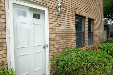 100 4th StFrt4
