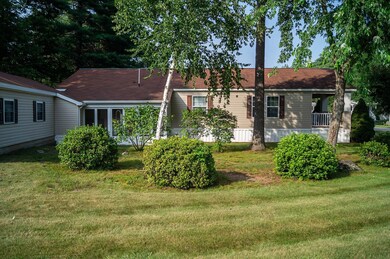 49 Temple Dr, Rochester, NH 03868 - photo 4