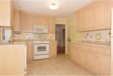 16 Oldham Rd, Arlington, MA 02474 - photo 2