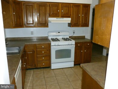 unlisted-address, Alexandria, VA 22306 - photo 6