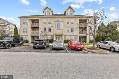 9121 Gracious End Ct unit CT201, Columbia, MD 21046 - photo 3