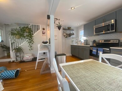 28 Walworth St unit 2, Worcester, MA 01602 - photo 4