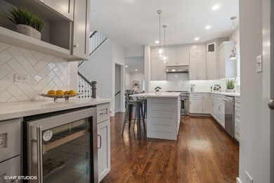 583 S Bryan St, Elmhurst, IL 60126 - photo 2