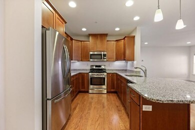 245 Cambridge St unit 102, Burlington, MA 01803 - photo 2