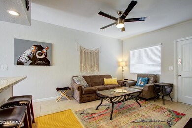 003_Living Room