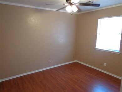103 S 3rd St, Cache, OK 73527 - photo 4