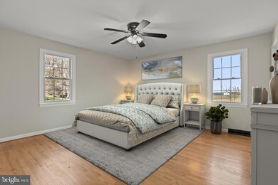 903 Lee Ave, Sykesville, MD 21784 - photo 5