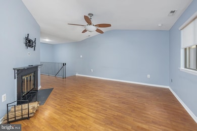 207B Kelly Cove unit 214, Mount Laurel, NJ 08054 - photo 3