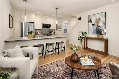 7045 16th Ave NE unit B, Seattle, WA 98115 - photo 5