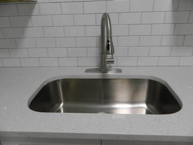 1975 Dunbar Dr unit A, Columbus, OH 43224 - photo 4