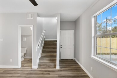 6422 New York St unit B, Houston, TX 77021 - photo 2