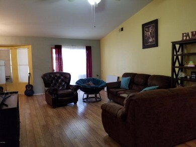 916 N Quail, Mesa, AZ 85205 - photo 2