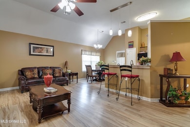 5859 Shiloah Cove South- Great Rm 3