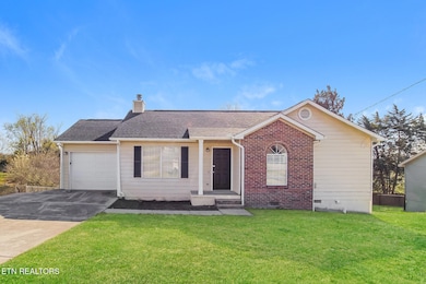 002-photo-front-view-14390918