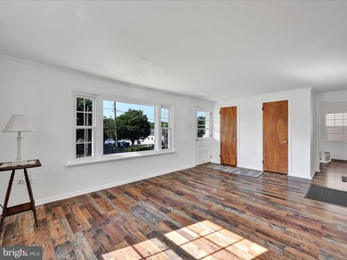 181 W Charlotte St, Millersville, PA 17551 - photo 6