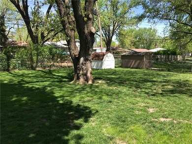 7318 Edgewood Blvd, Shawnee, KS 66203 - photo 6