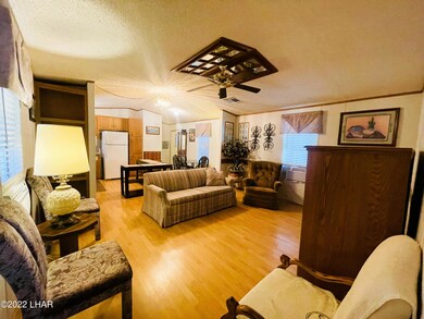 645 W Falcon Dr, Quartzsite, AZ 85346 - photo 4